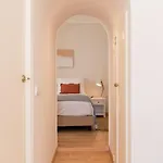 度假居 Casa Telhados Centro Historico Terraco Privado 塔维拉